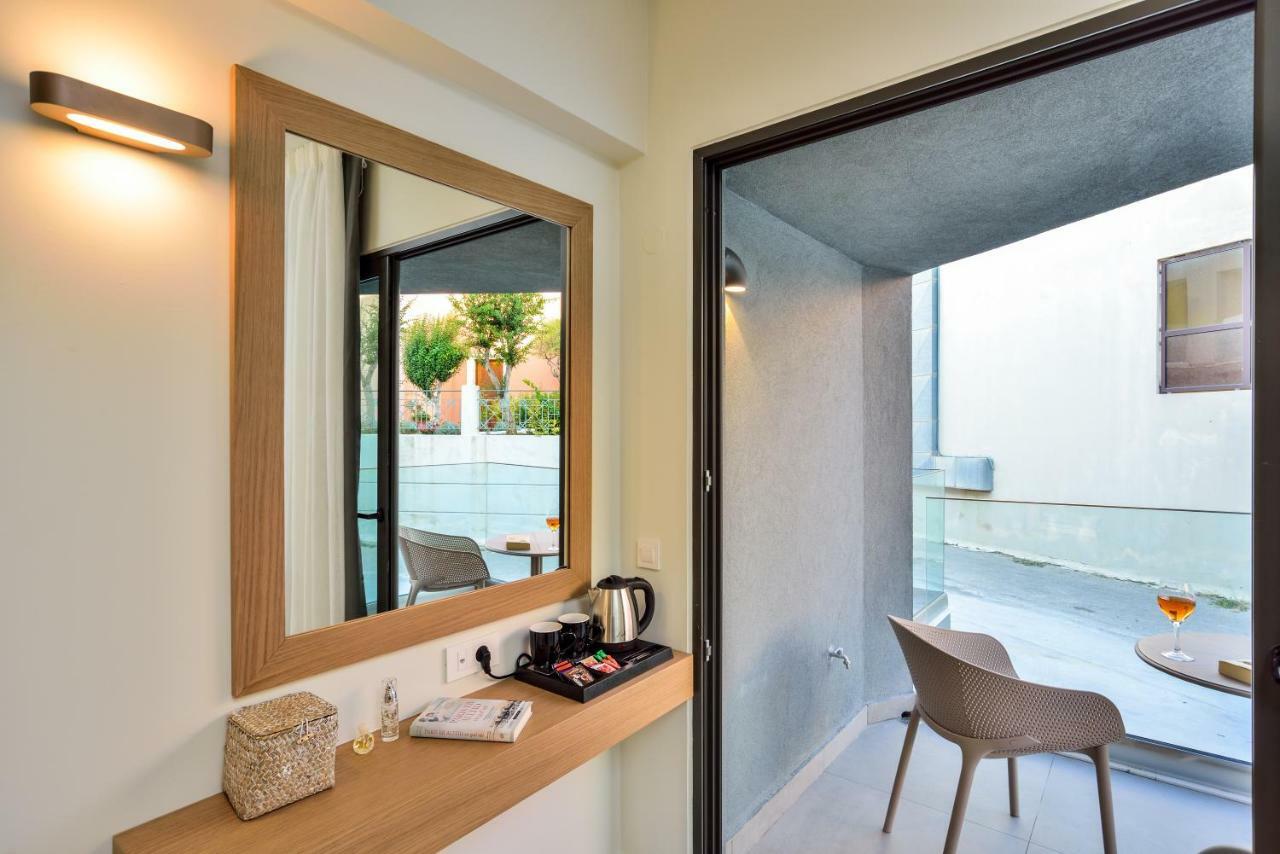 Elia 4* Agia Marina