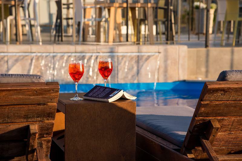 Elia Hotel